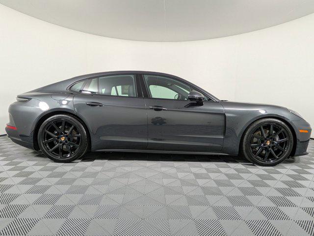 2025 Porsche Panamera 4