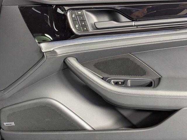 2025 Porsche Panamera 4