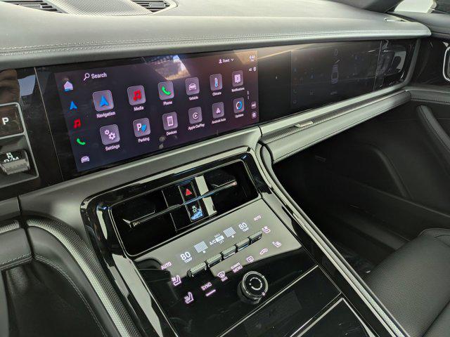 2025 Porsche Panamera 4
