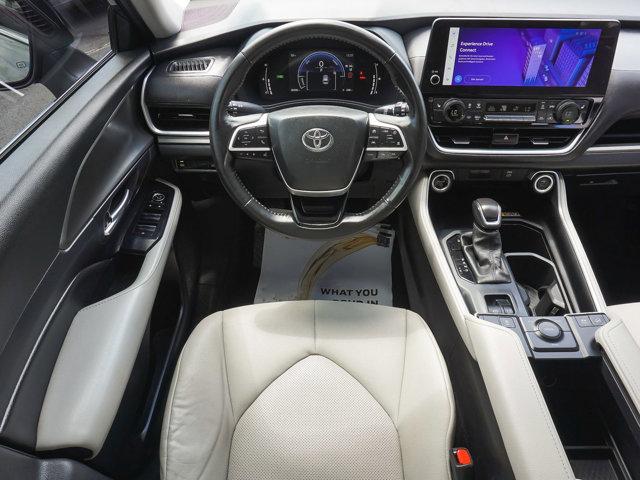 2024 Toyota Grand Highlander Hybrid XLE