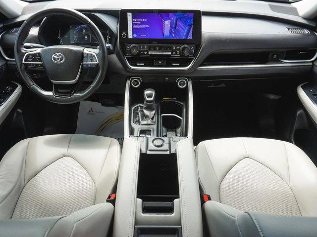 2024 Toyota Grand Highlander Hybrid XLE