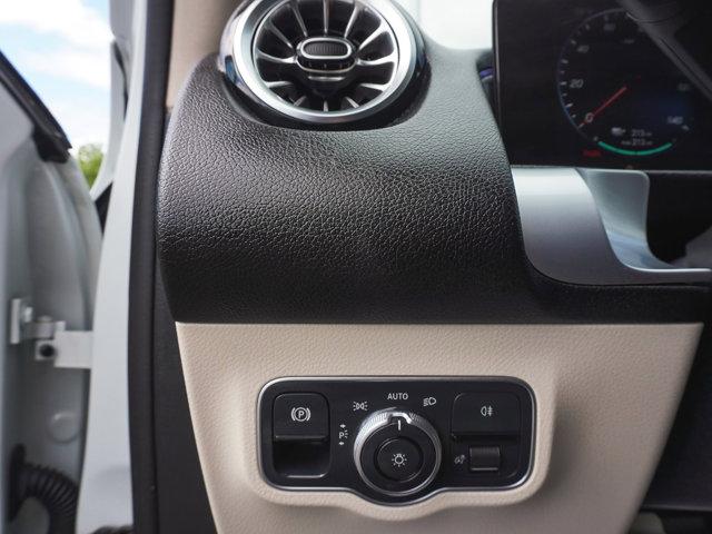 2023 Mercedes-Benz EQB 300 4MATIC
