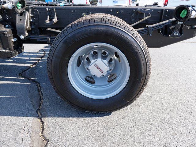 2026 GMC Sierra 3500HD Crew Cab, Long Bed, Pro Dual Rear Wheel, 4WD