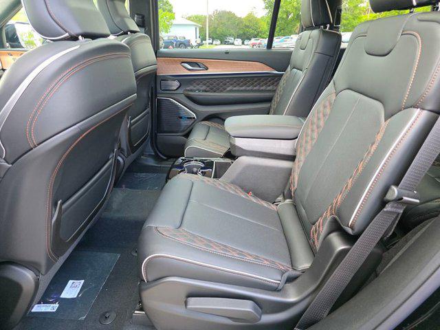 2026 Jeep Grand Cherokee L Summit 4x4