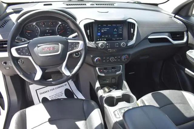 2024 GMC Terrain AWD SLT