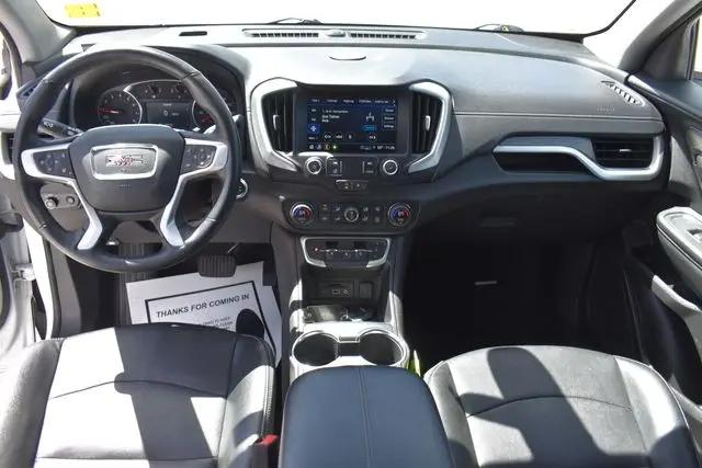 2024 GMC Terrain AWD SLT