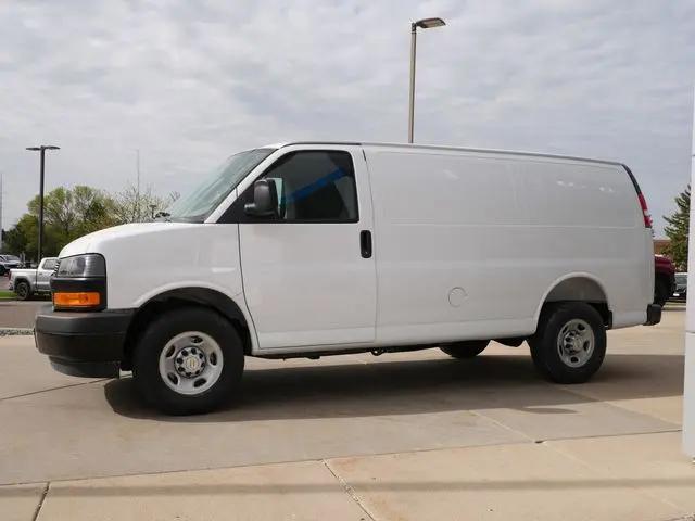 2026 Chevrolet Express Cargo Van 2500 Regular Wheelbase, WT, RWD