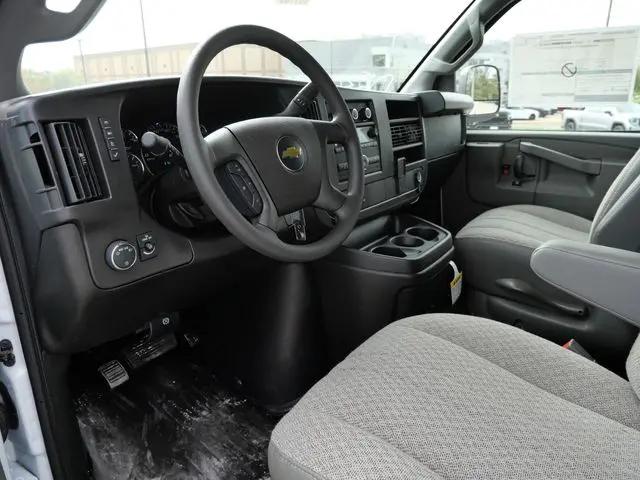 2026 Chevrolet Express Cargo Van 2500 Regular Wheelbase, WT, RWD