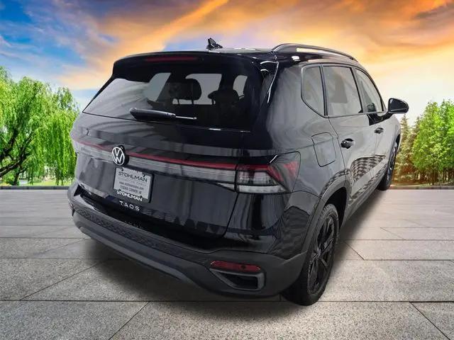 2026 Volkswagen Taos SE Black