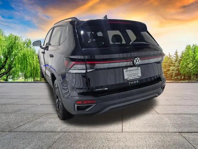 2026 Volkswagen Taos SE Black