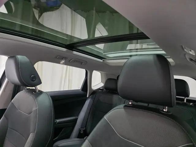 2026 Volkswagen Taos SE Black
