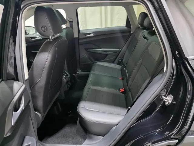 2026 Volkswagen Taos SE Black