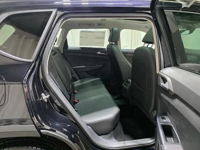 2026 Volkswagen Taos SE Black
