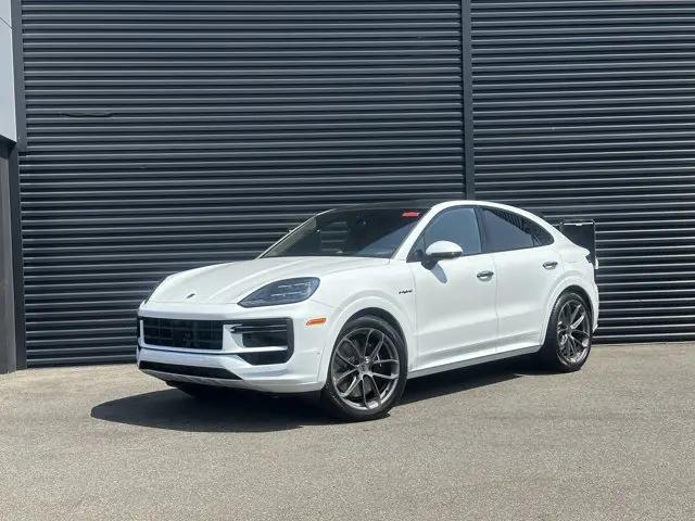 2025 Porsche Cayenne E-Hybrid Turbo for sale in Wallingford, CT