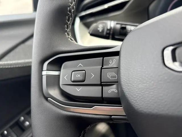 2026 Jeep Cherokee Laredo 4x4