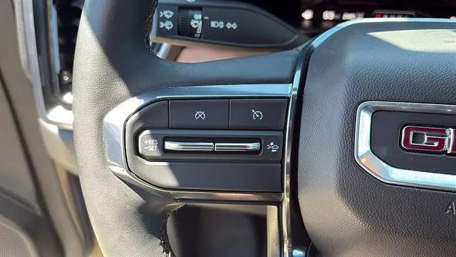 2023 GMC Canyon 4WD Crew Cab Short Box AT4