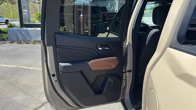2023 GMC Canyon 4WD Crew Cab Short Box AT4