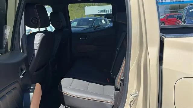 2023 GMC Canyon 4WD Crew Cab Short Box AT4