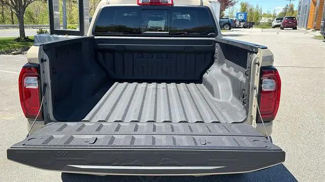 2023 GMC Canyon 4WD Crew Cab Short Box AT4