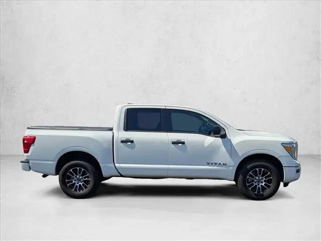 2024 Nissan Titan Crew Cab SV 4x4