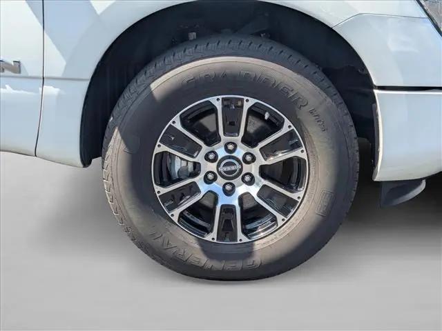 2024 Nissan Titan Crew Cab SV 4x4