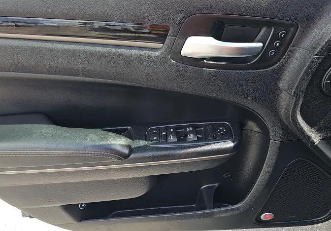 2016 Chrysler 300 300S Alloy Edition