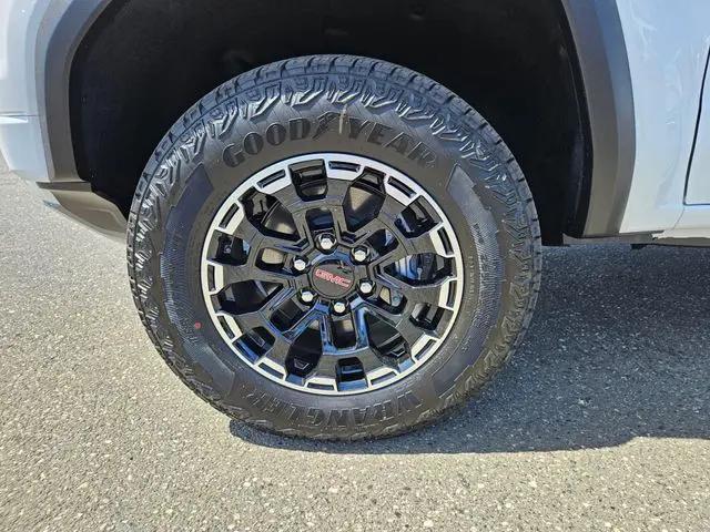 2026 GMC Canyon AT4, 4WD