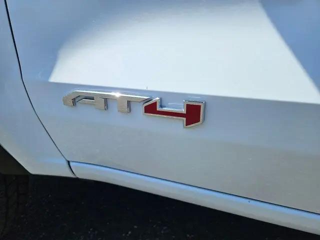 2026 GMC Canyon AT4, 4WD