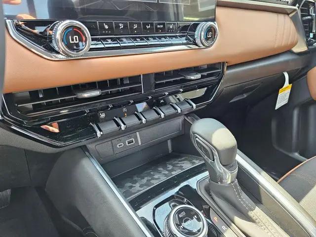 2026 GMC Canyon AT4, 4WD
