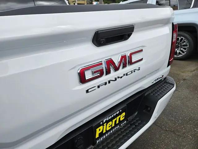 2026 GMC Canyon AT4, 4WD