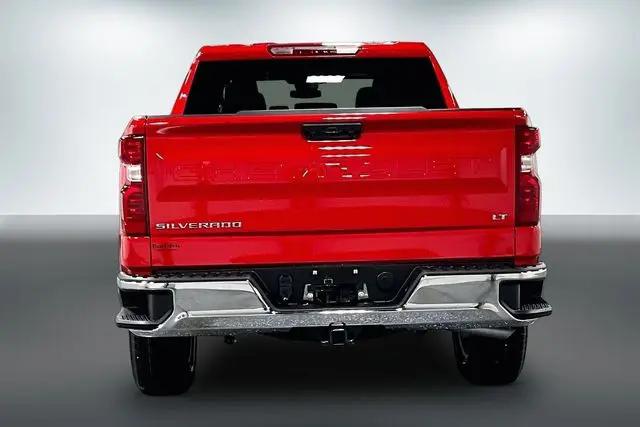 2026 Chevrolet Silverado 1500 4WD Crew Cab Short Bed LT with 2FL