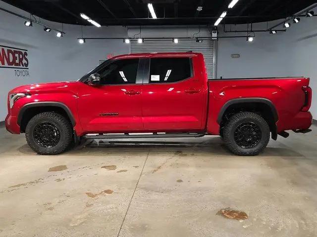 2026 Toyota Tundra SR5 CrewMax 5.5' Bed