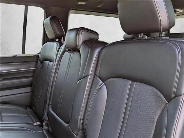 2024 Jeep Wagoneer Series II 4x2