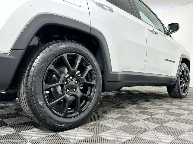 2022 Jeep Compass Altitude FWD