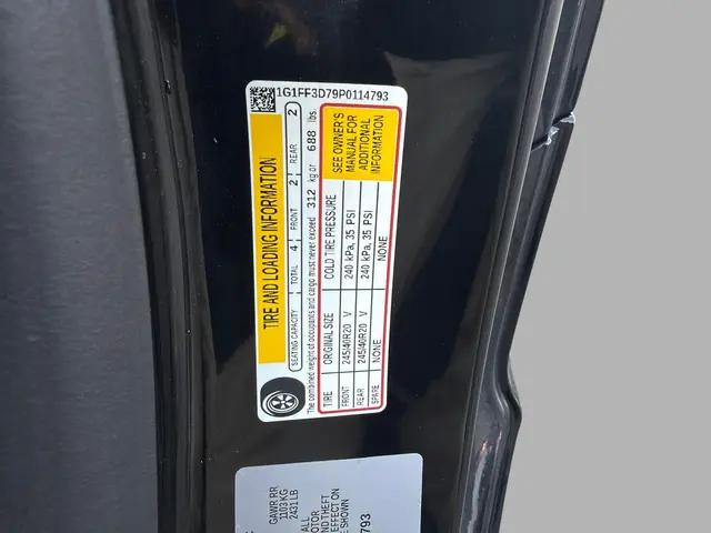 2023 Chevrolet Camaro RWD Convertible LT1