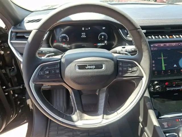 2025 Jeep Grand Cherokee L Limited 4x4