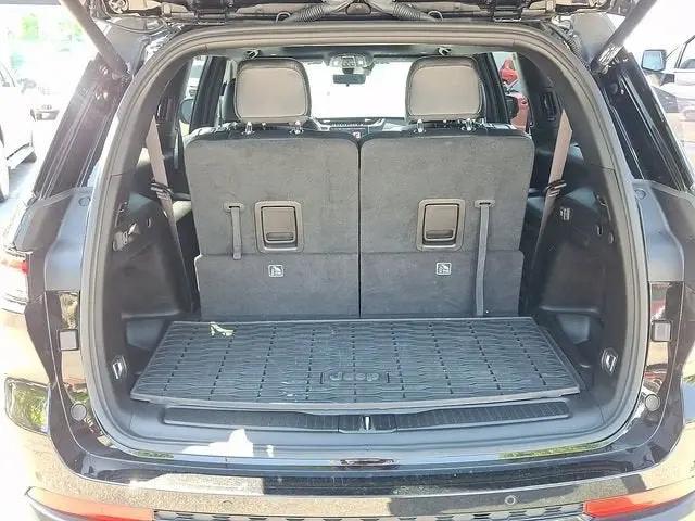 2025 Jeep Grand Cherokee L Limited 4x4
