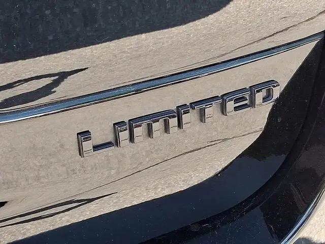 2025 Jeep Grand Cherokee L Limited 4x4