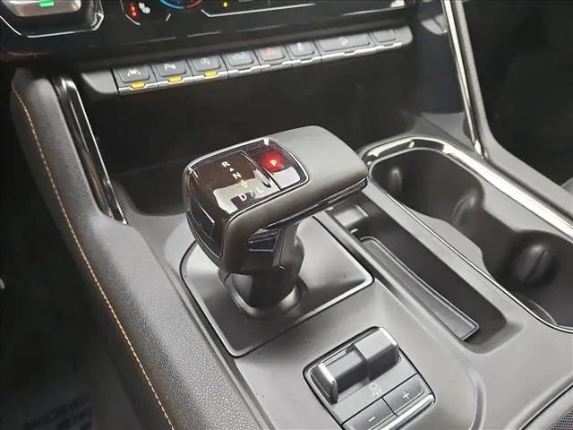 2024 GMC Sierra 1500 4WD Crew Cab Short Box AT4