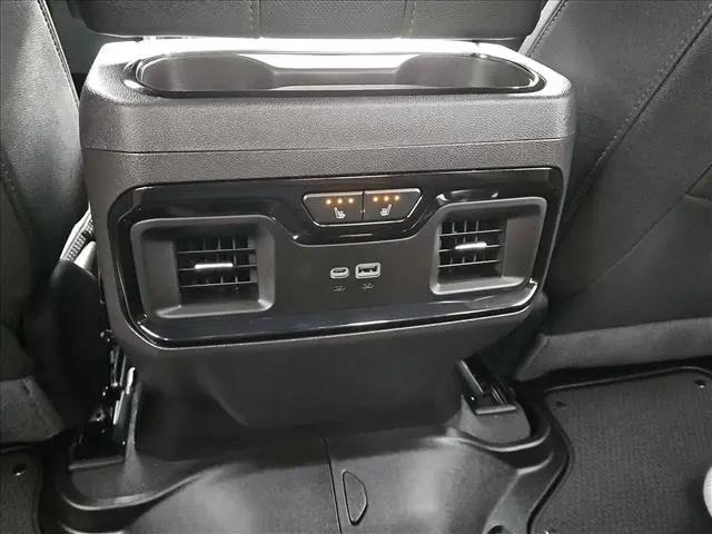 2024 GMC Sierra 1500 4WD Crew Cab Short Box AT4