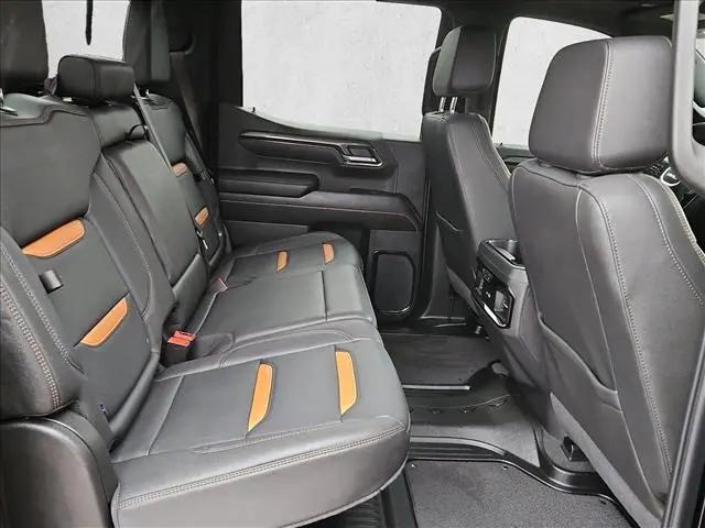 2024 GMC Sierra 1500 4WD Crew Cab Short Box AT4