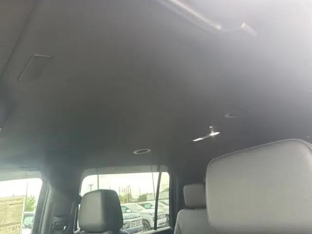 2026 Chevrolet Suburban LT, 4WD