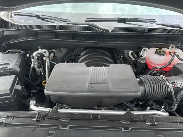 2026 Chevrolet Suburban LT, 4WD