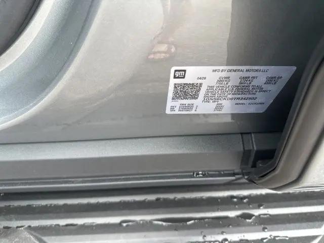2026 Chevrolet Suburban LT, 4WD