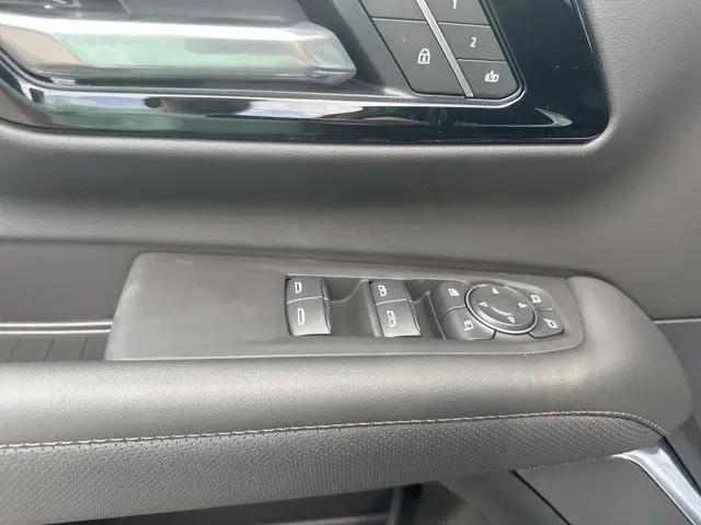 2026 Chevrolet Suburban High Country, 4WD
