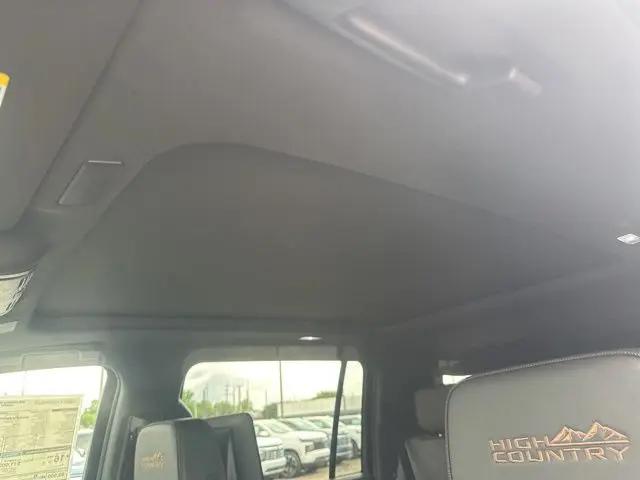 2026 Chevrolet Suburban High Country, 4WD
