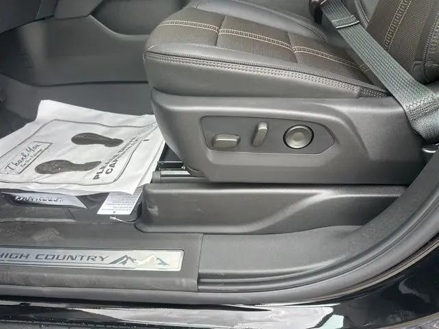 2026 Chevrolet Suburban High Country, 4WD
