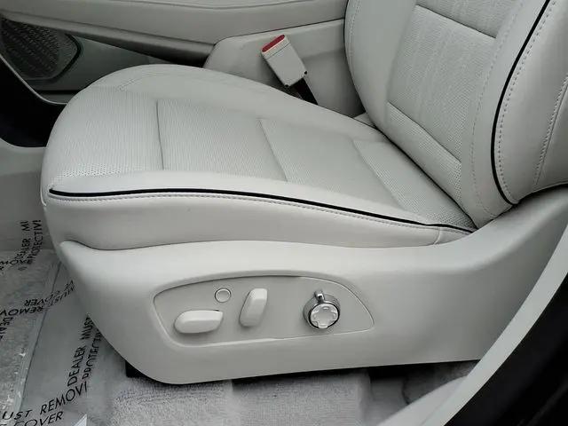 2026 Buick Enclave Avenir FWD