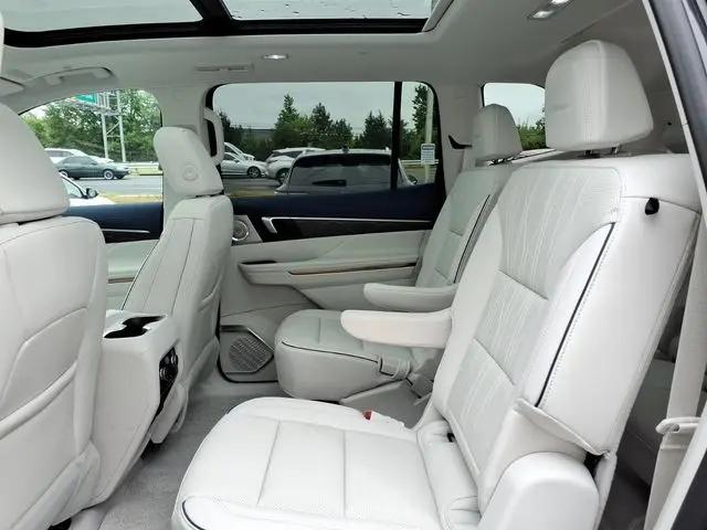 2026 Buick Enclave Avenir FWD