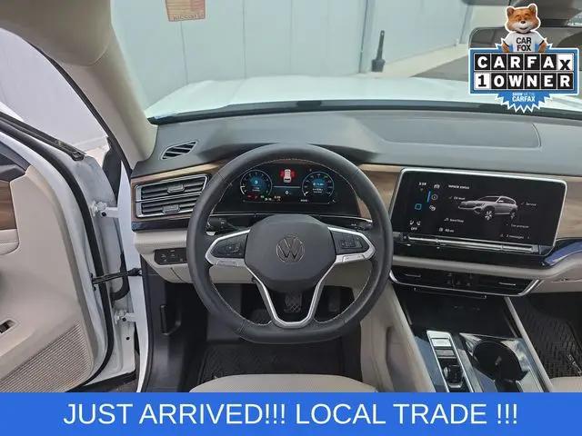 2024 Volkswagen Atlas 2.0T SE w/Technology